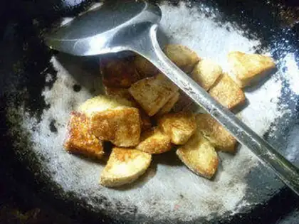 Make White rice and chicken step 4