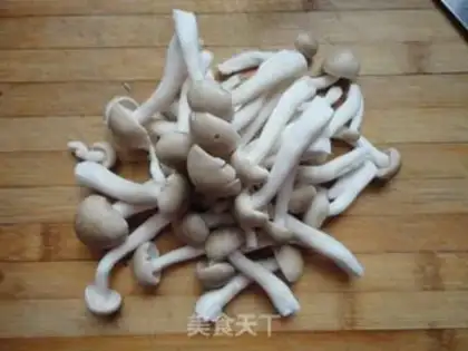 Make Scramble mushrooms step 2