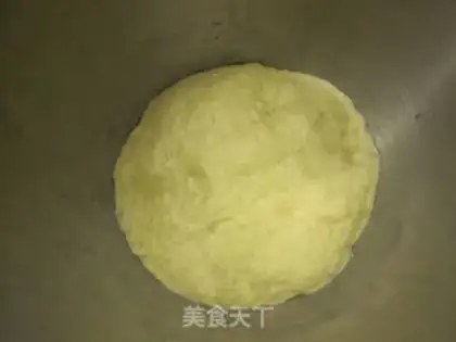 Make caterpillar bread step 0