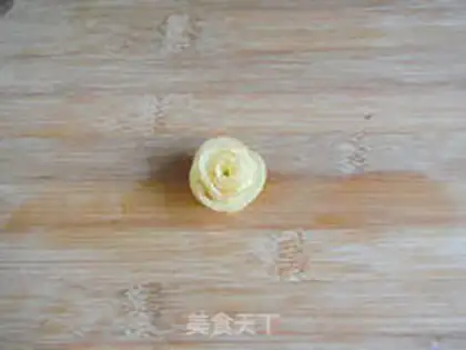 Make Lemon rose apple pie step 12