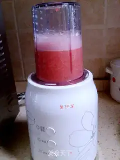Make Fresh watermelon juice step 1