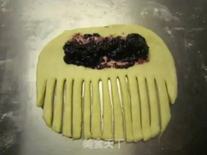 Make caterpillar bread step 6