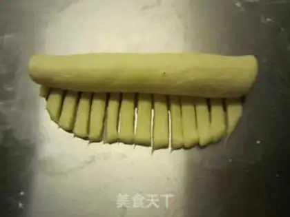 Make caterpillar bread step 7