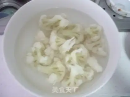 Make Thai spicy sauce and cabbage step 2