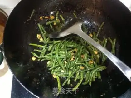 Make Garlic beans step 5