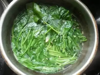 Make Vegetable spinach soup step 3