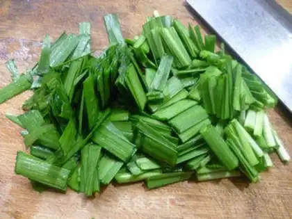 Make Shrimp-skinned casserole step 1