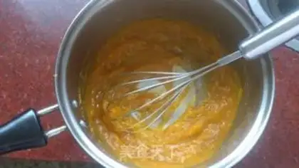 Make Eight inches of pumpkin chimes step 1