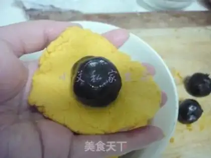 Make Pumpkin bean bag step 7
