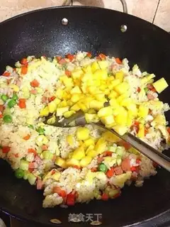 Make Pineapple rice step 11