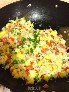 Make Pineapple rice step 12