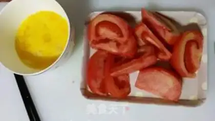 Make Tomato fried eggs step 0