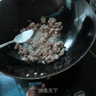 Make Tomato fried eggs step 1