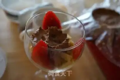 Make Chocolate Mini-Tiramisu step 8