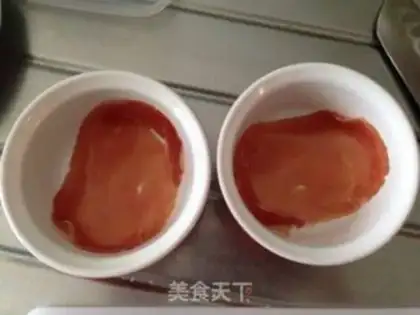 Make A bacon tomato egg cup step 0