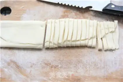 Make Plum-crunch meatloaf step 3