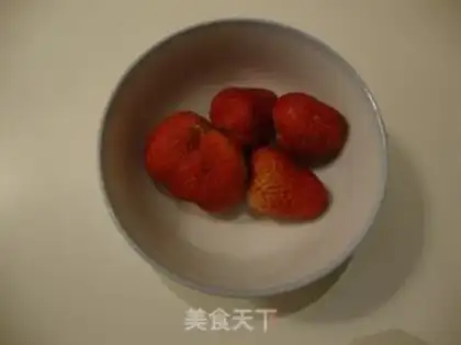 Make Strawberry cheese mousse step 3