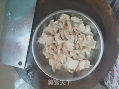 Make Garlic fried meat step 1