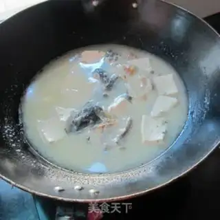 Make Fresh tofu fish soup step 9