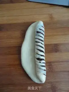 Make Bean roll bread step 4
