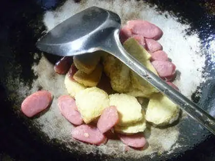 Make Dutch soybean pelvis fried chicken step 5