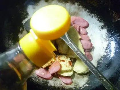 Make Dutch soybean pelvis fried chicken step 6