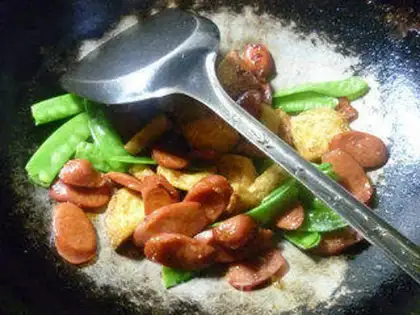 Make Dutch soybean pelvis fried chicken step 8
