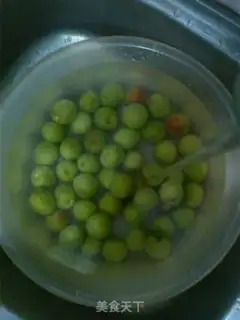 Make Blue plum wine step 0