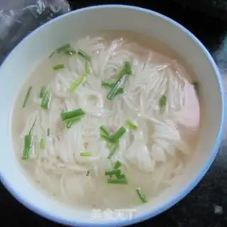 Make Clear the lamb noodles step 3