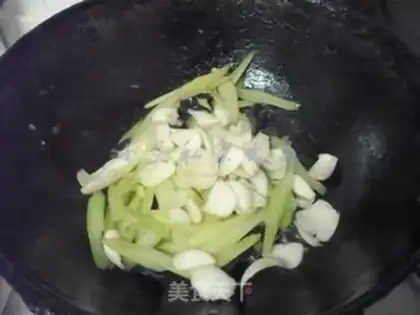 Make The Celery Lily step 3