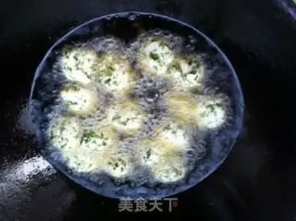 Make Tofu-smelling little balls step 3