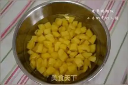 Make Pineapple chicken leg rice step 1