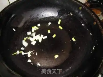 Make Green bean corn fried meat step 1