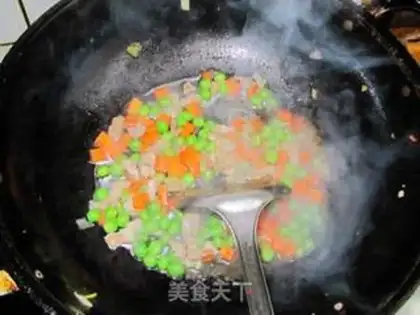 Make Potato-coloured buns step 4