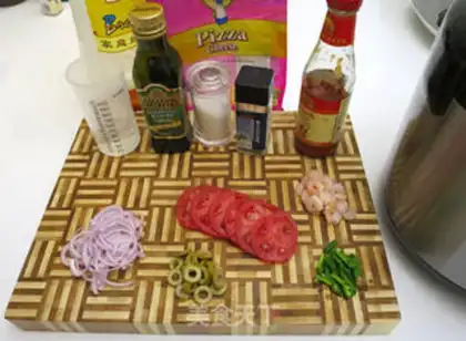 Make shrimp cheese pizza step 0