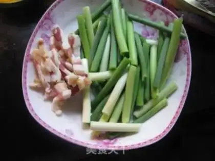 Make Garlic meat step 1
