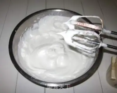 Make Light cream, blue cake step 0