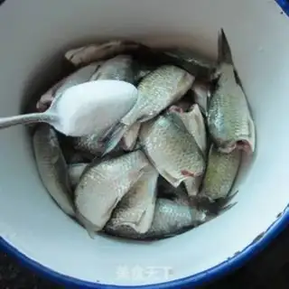 Make Sausage fish step 0
