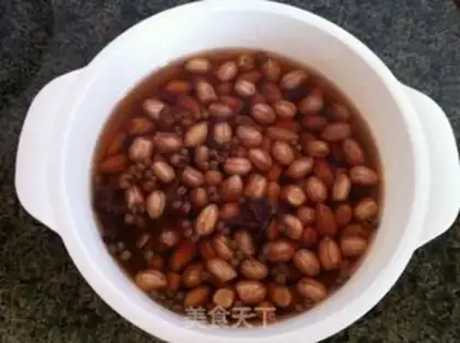 Make Celery peanuts step 0