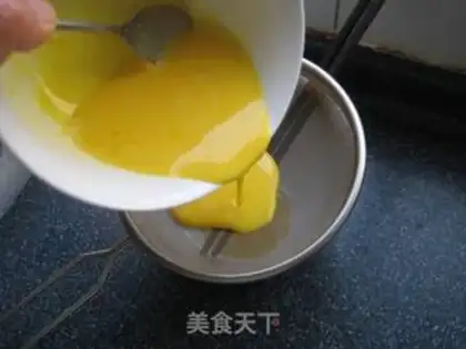 Make The original egg tower step 5