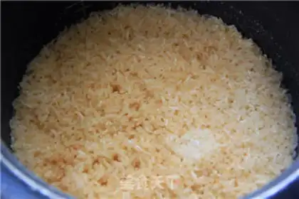 Make Flaming mushroom salami rice step 1
