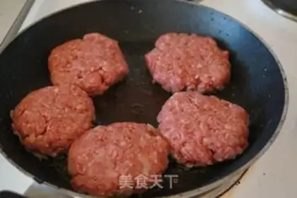 Make Handmade beef burgers step 7