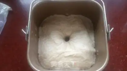 Make All-Mike three-swiss vase buns step 12