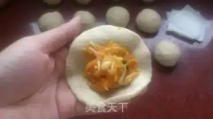 Make All-Mike three-swiss vase buns step 15