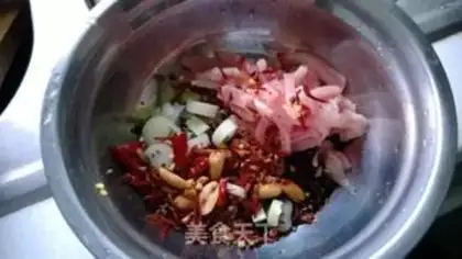 Make Garlic meat step 2