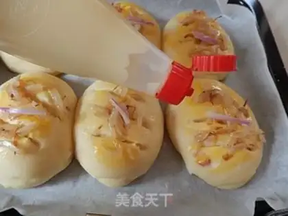 Make Onion ham and sausage bread step 18