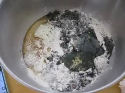 Make Black sesame honey toast step 0