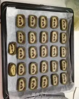 Make Panda cookies step 19