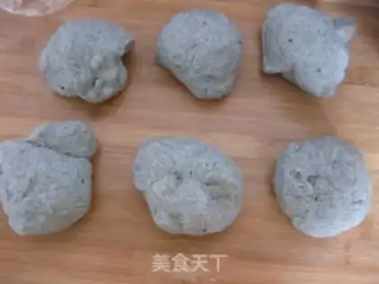 Make Black sesame honey toast step 5