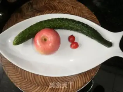 Make Goldfish fruit platter step 0